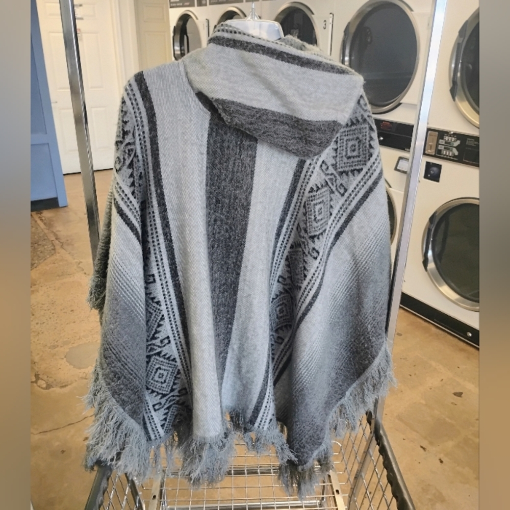 Gray Native Patterned Soft Hooded Poncho - image 3